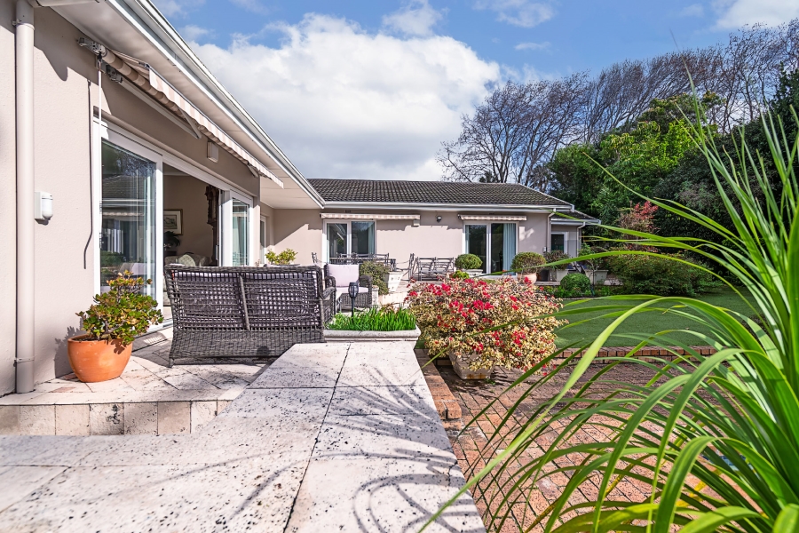 4 Bedroom Property for Sale in Constantia Western Cape
